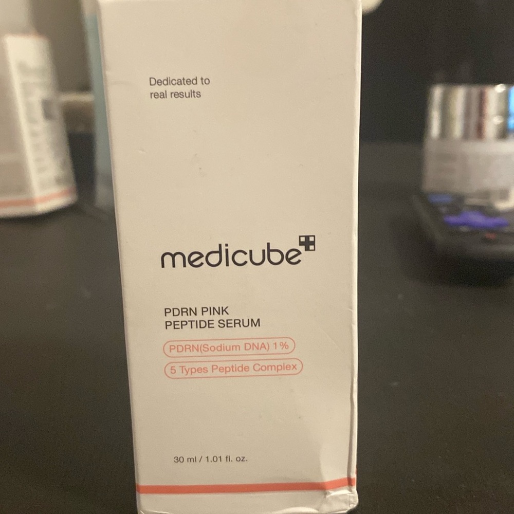 MEDICUBE PDRN Pink Peptide Serum – 1.01 fl oz / 30 mL